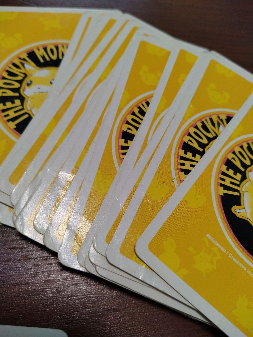 ポケモン トランプ ピカチュウ 箱無し P6605 ポケモントランプ 希少 赤