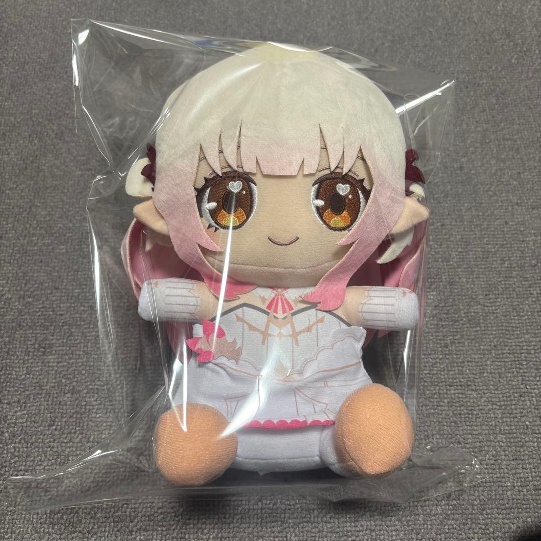 周防パトラ おすわりぬいぐるみ ノーマル衣装 GiGO限定 - メルカリ