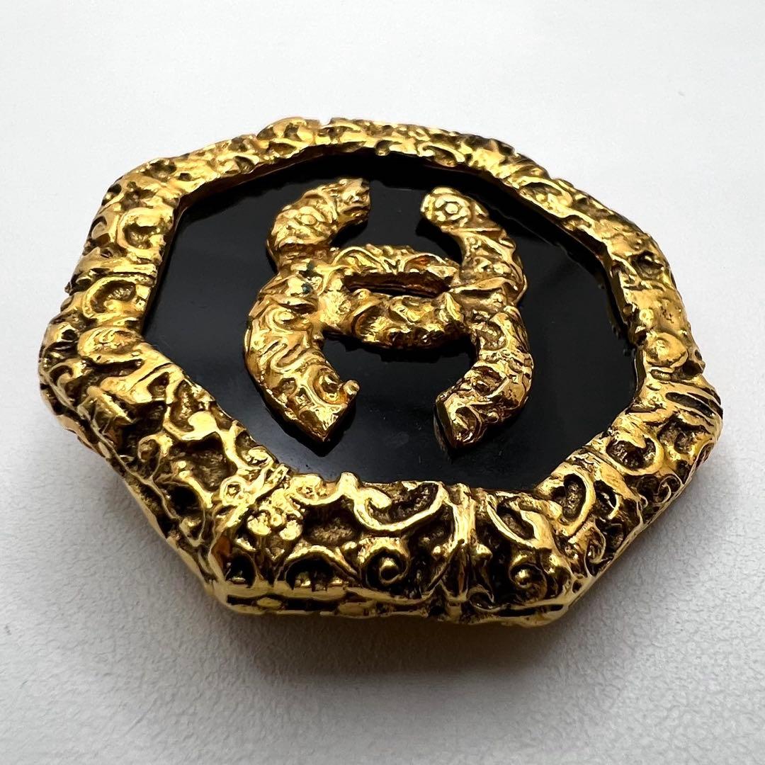 CHANEL シャネル40.5㎜×39.5㎜ブローチ22.37 g