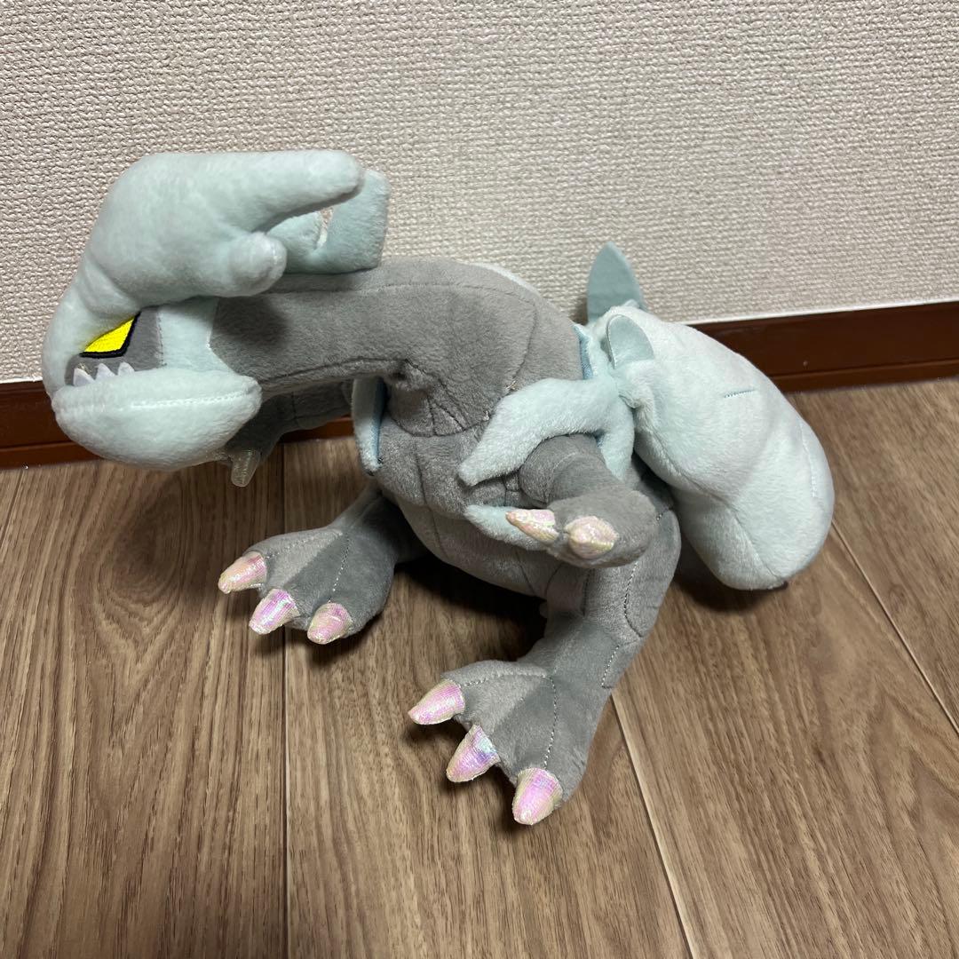 ポケモンセンター 2011 キュレム ぬいぐるみ - メルカリ