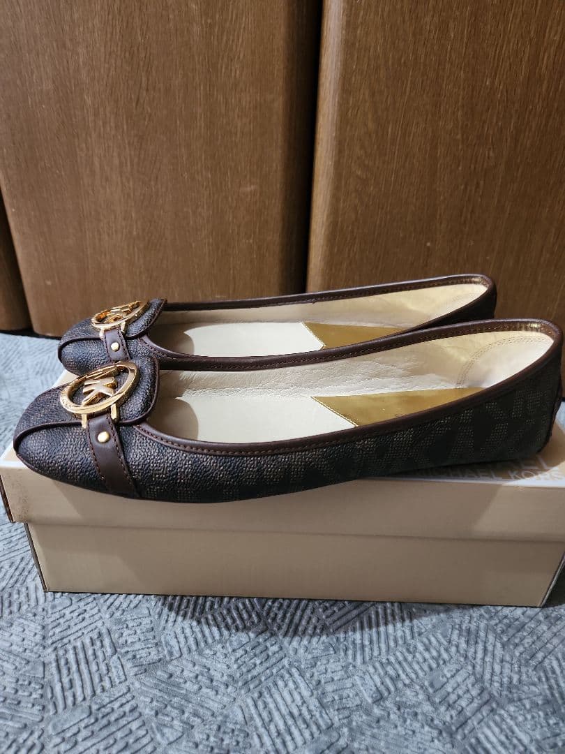 未使用　Michael Kors フラットシューズ　26.5cm　ブラウン