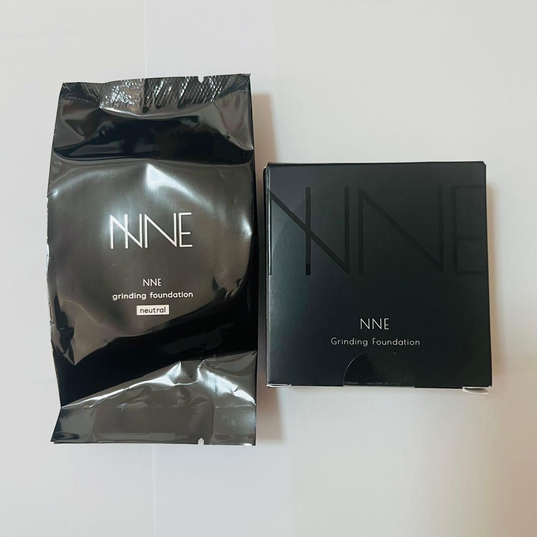 エスティローダーリニュトリッブ Re-Nutriv 22 (ウォームバニラ)