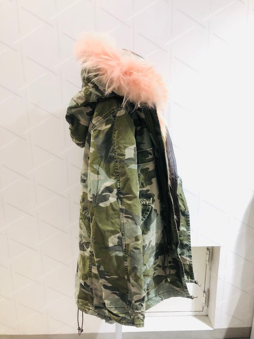 Mr&Mrs ITALY ミリタリーコート 迷彩柄 コーラルピンクファー フード
