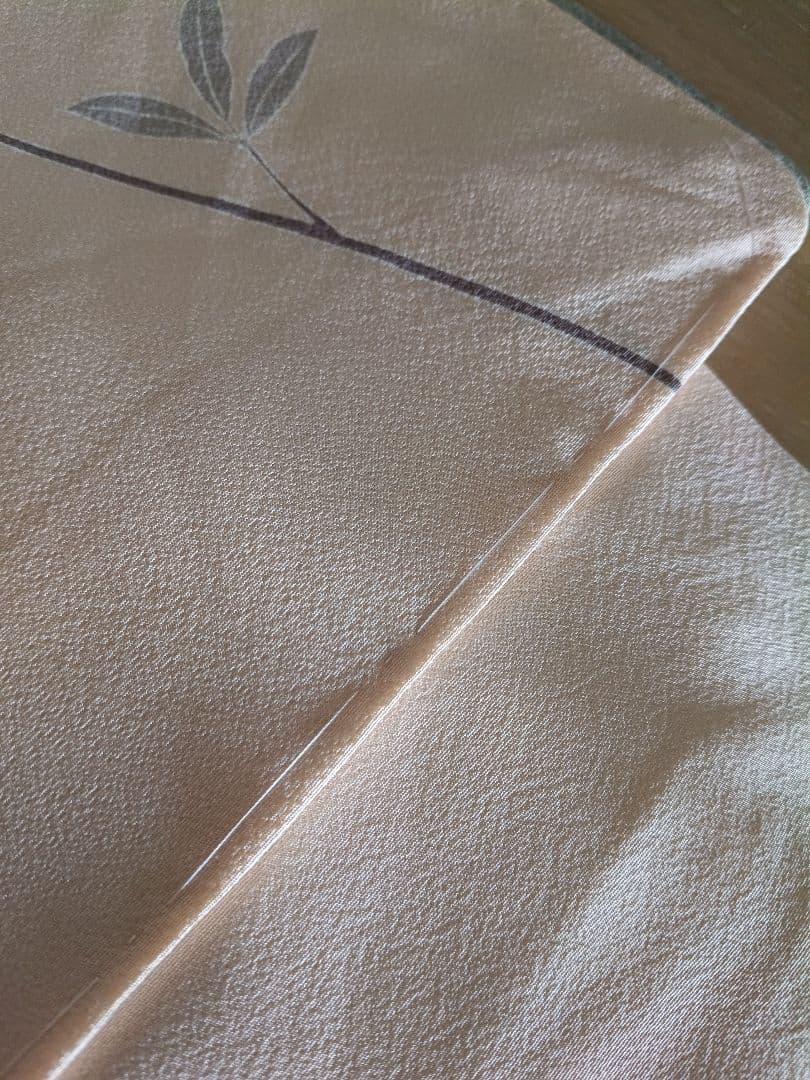 京加賀友禅訪問着 たたき模様 ろうけつ染め分け 光月の落款入り 美品