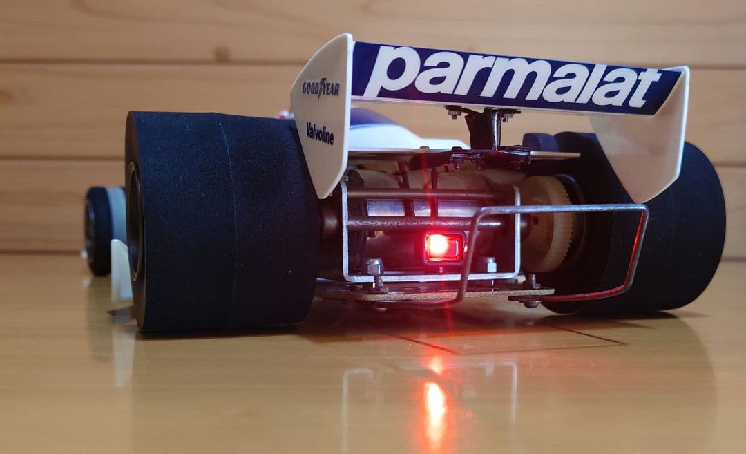 タミヤブラバムBT50競技用スペシャルLEDライト付＆プロポバッテリー…付