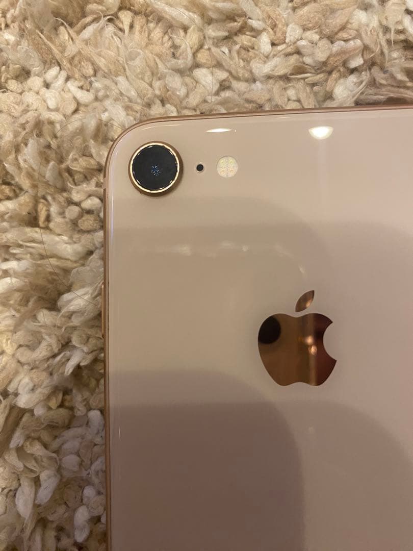 Apple iPhone 8 64G ゴールド本体81% - メルカリ