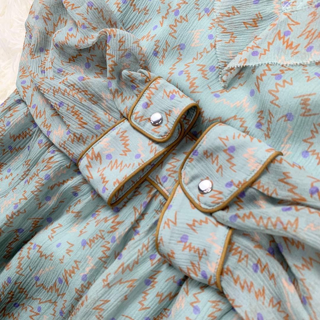 新品 COACH コーチ シルク100% シフォンワンピース 総柄 グリーン系