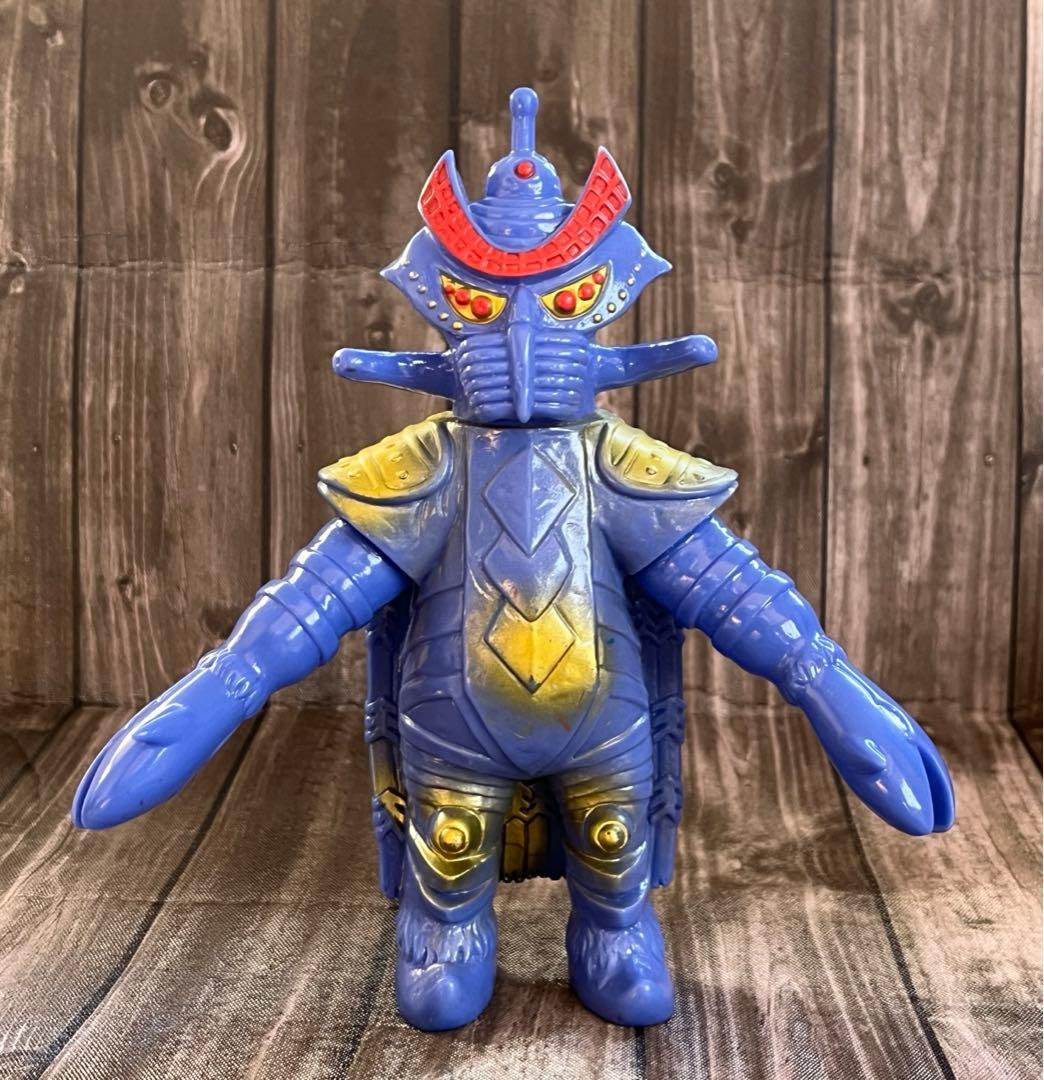 ウルトラ怪獣 極悪宇宙人 テンペラー星人 (1991)硬質ソフビ 廃盤