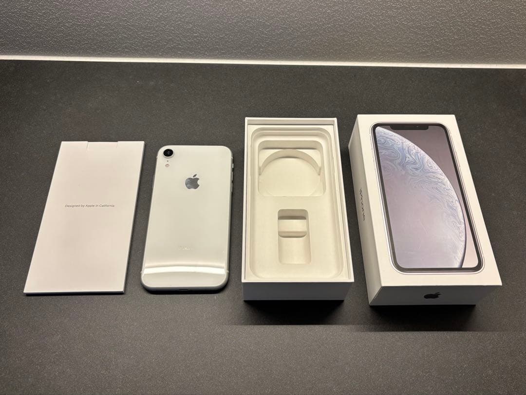 Apple iPhone XR ホワイト 128GB 本体 Apple iPhone XR (128GB) - White - (Unlocked) Good Condition