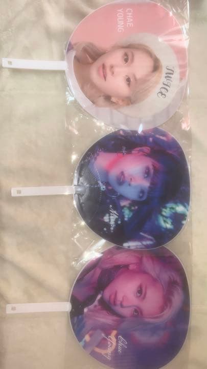 TWICE うちわ、アルバム 商品詳細ページ | ONCE JAPAN OFFICIAL SHOP | TWICE JAPAN 3rd ALBUM