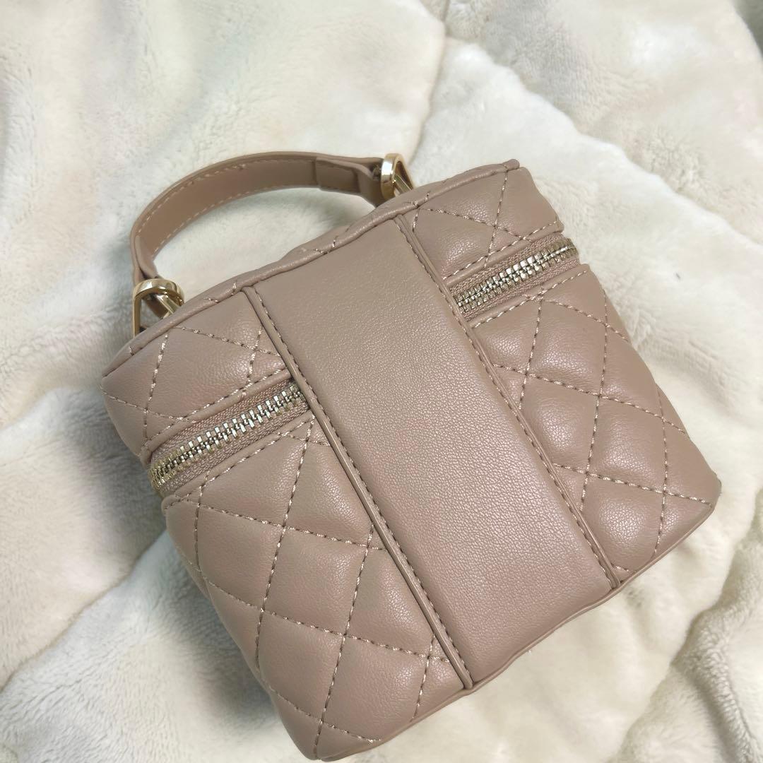 Darich キルティングスクエアミニバッグ バニティ ダーリッチ - メルカリ