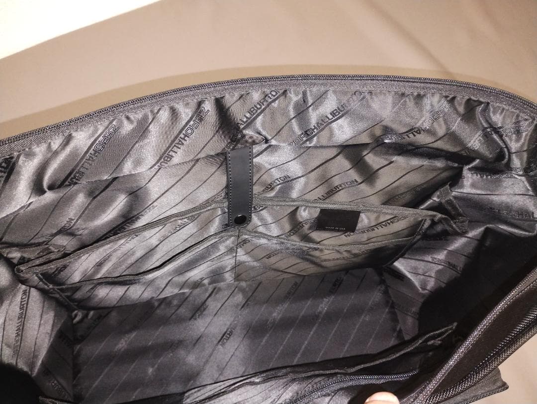 ZERO HALLIBURTON ゼロハリバートン 94152 TRAX 黒