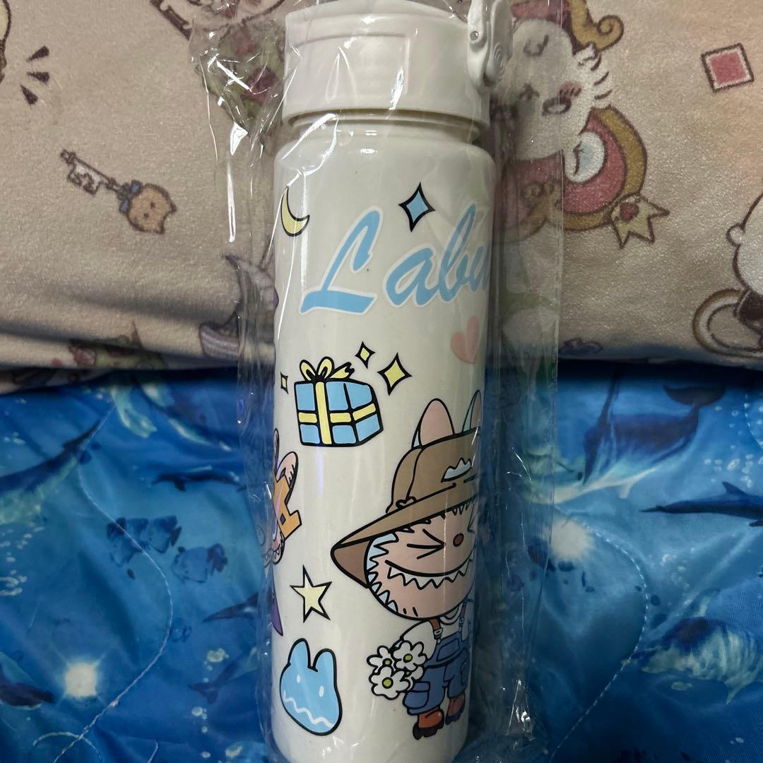 ラブブ水筒 - メルカリ