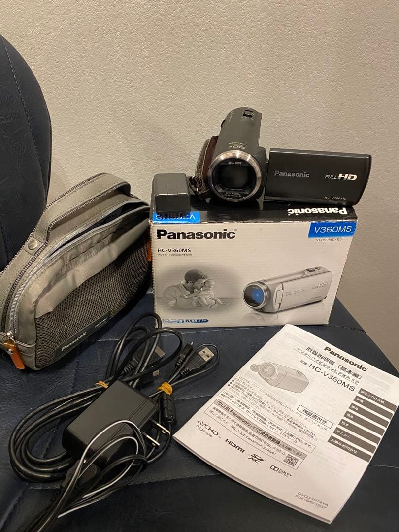 Panasonic HC-V360MS フルHDビデオカメラ、ケ－ス、三脚付き Amazon | パナソニック HDビデオカメラ V360MS 16GB 高倍率90倍ズーム