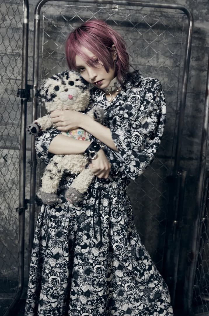 新品タグつき上下2点セットアップ　花柄スカート　花柄開襟シャツ　LiSA ROY 楽天市場】セットアップ 2点セット ブラウス シャツ スカート 花柄