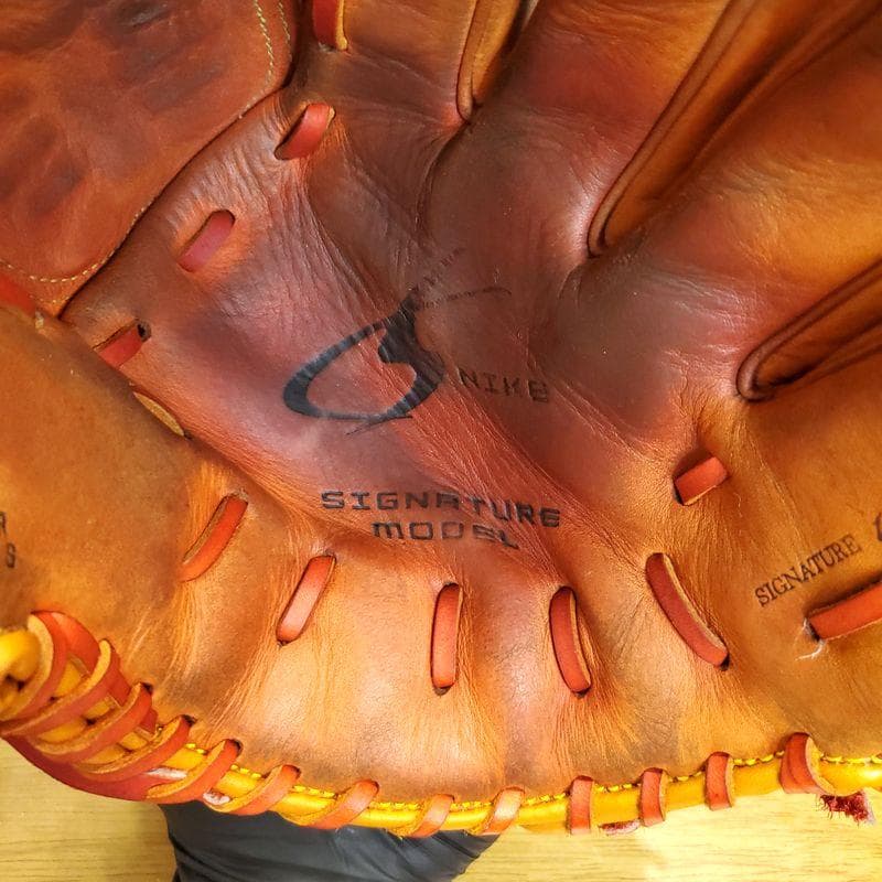 NIKE 上原浩治モデル シルエットウェブ ナイキ 投手用 軟式グローブ