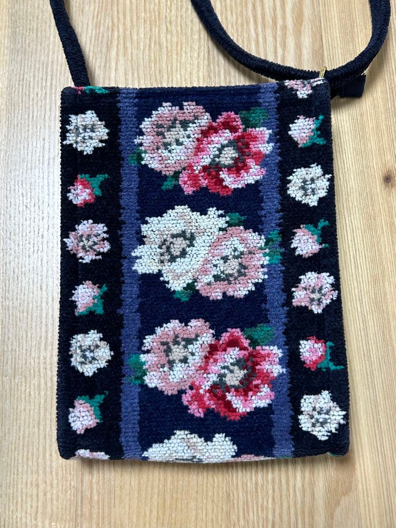 フェイラー アネモネパドドゥ ショルダーバッグ スマホショルダー