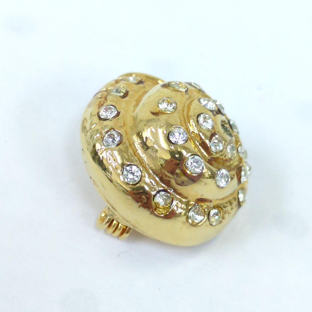 ジャンニヴェルサーチェ クリスタルラインストーン ピンブローチ