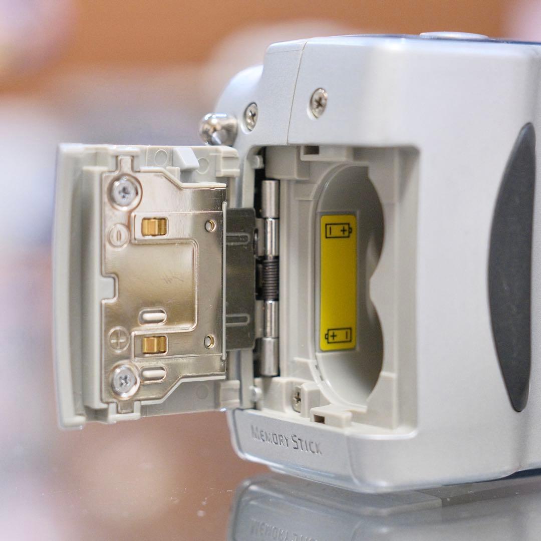 美品 動作品 平成レトロ CCD Y2K SONY Cyber−Shot P71 - メルカリ