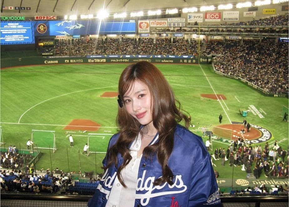 完売品】ワンオクTAKA、TWICE SANA着用 ドジャース スタジャン - メルカリ