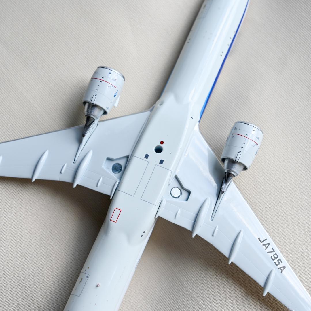 ANA B777-300ER ギア着脱可 JA795A 1/400 - メルカリ