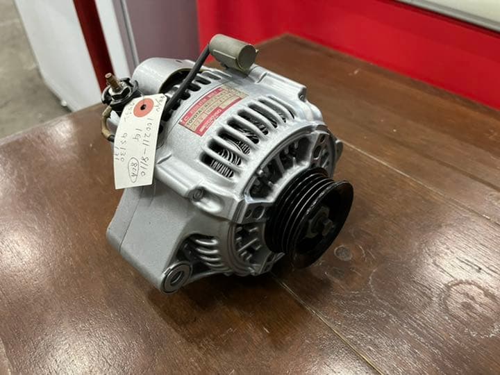 M-4 トヨタクラウン オルタネーター ダイナモ GS130 131
