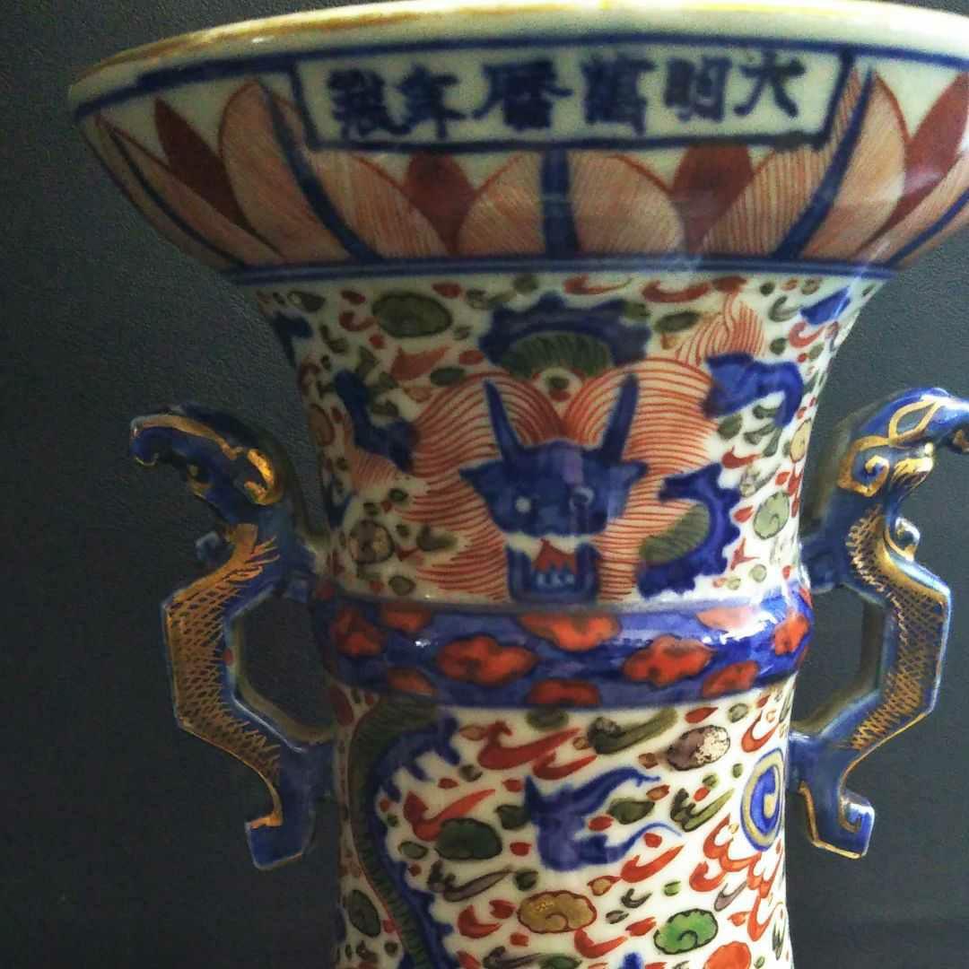 中国古美術/五彩纏枝賢人龍紋隻耳四方大瓶(款:大明万