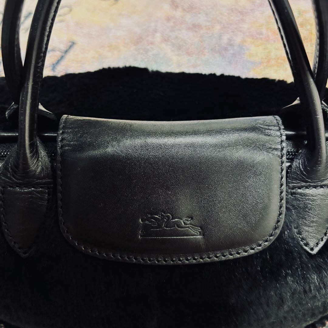 希少”ロンシャン プリアージュ ラビットファーハンドバッグ 黒色
