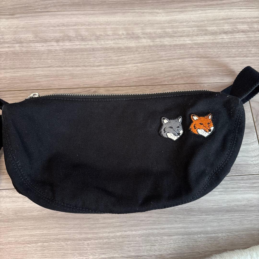 メゾンキツネ DOUBLE BOLD FOX HEAD BUMBAG - メルカリ