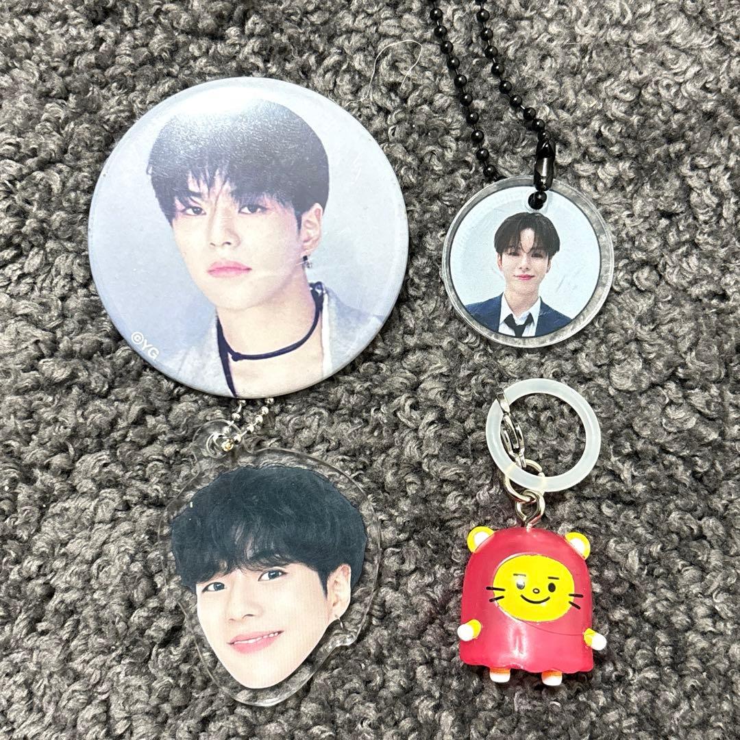 ジェヒョク TREASURE 顔アクキー TRUZ めじるしアクセサリー トレカ