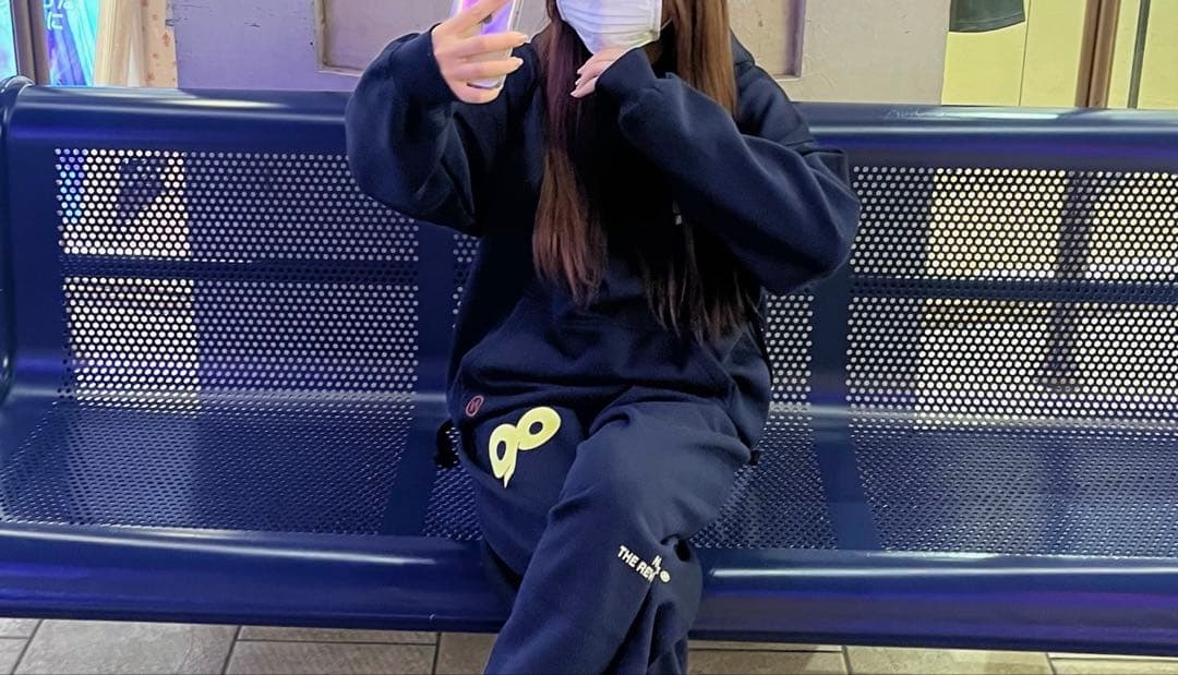 9090 セットアップ ネイビー - メルカリ