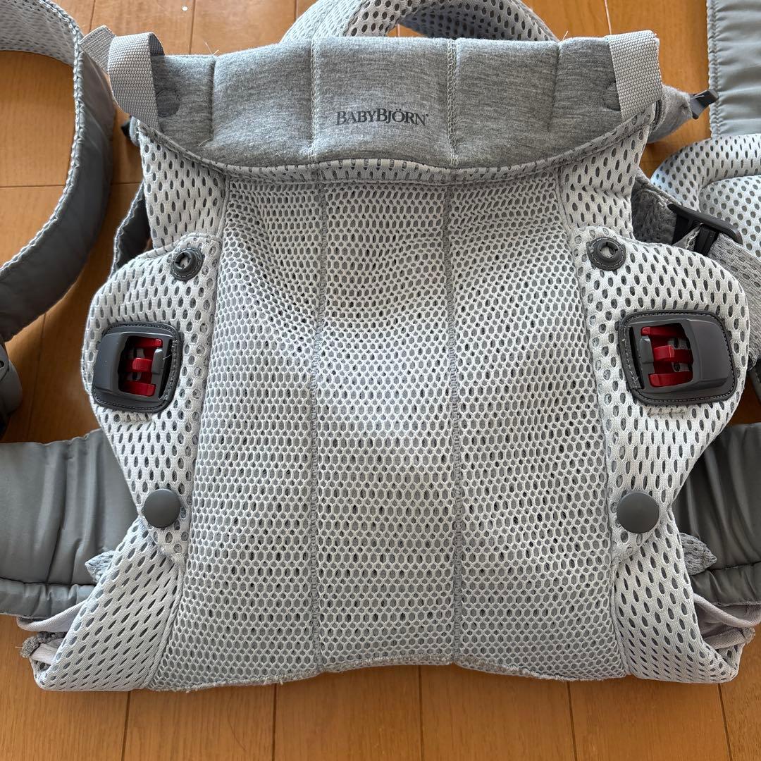 ベビービョルン　ハーモニー　抱っこ紐 グレー メッシュ BABYBJORN（ベビービョルン） 抱っこ紐 ハーモニー シルバー メッシュ