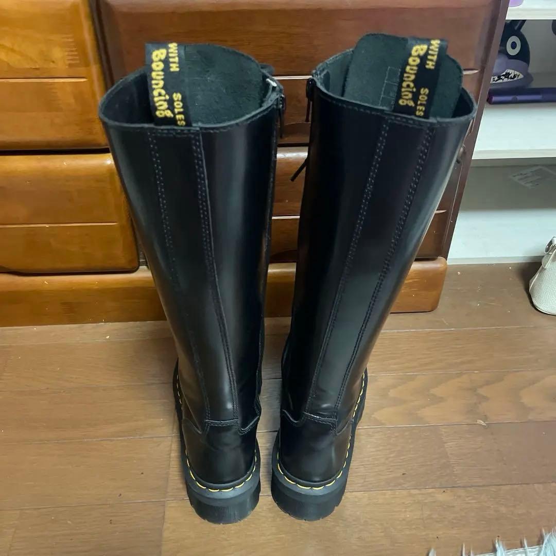 Dr. Martens BRITAIN 20ホール 厚底 ロングブーツ - メルカリ