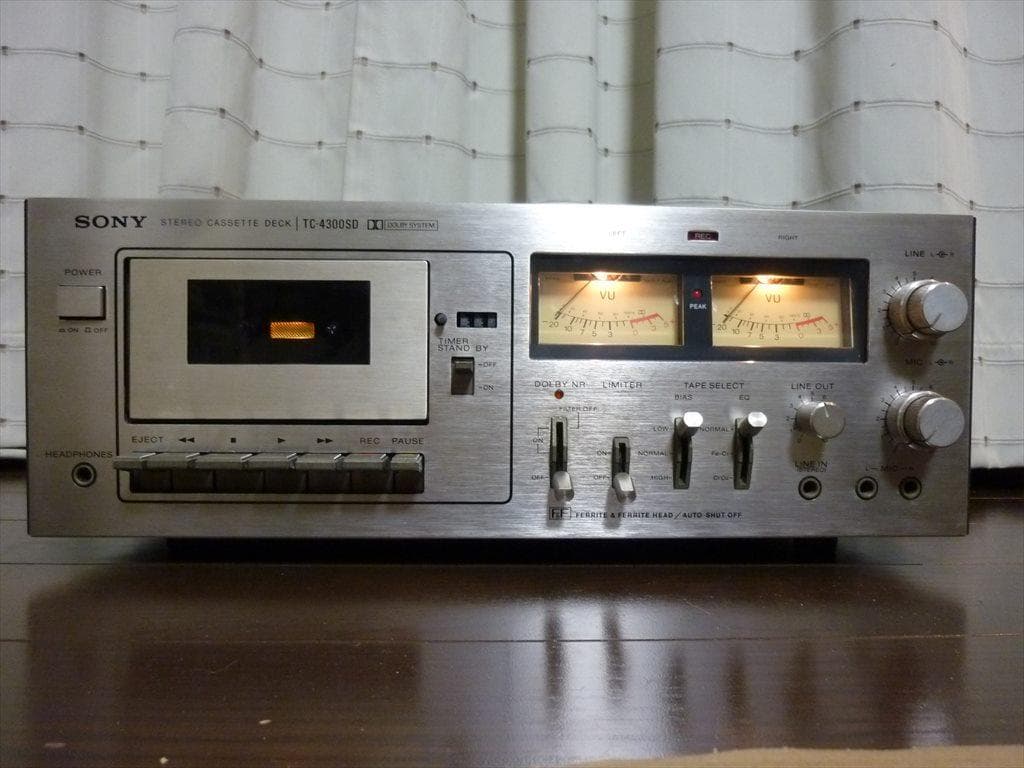 矢沢永吉 ラジカセ オリジナルカセットテープ2本なし (ジャンク品