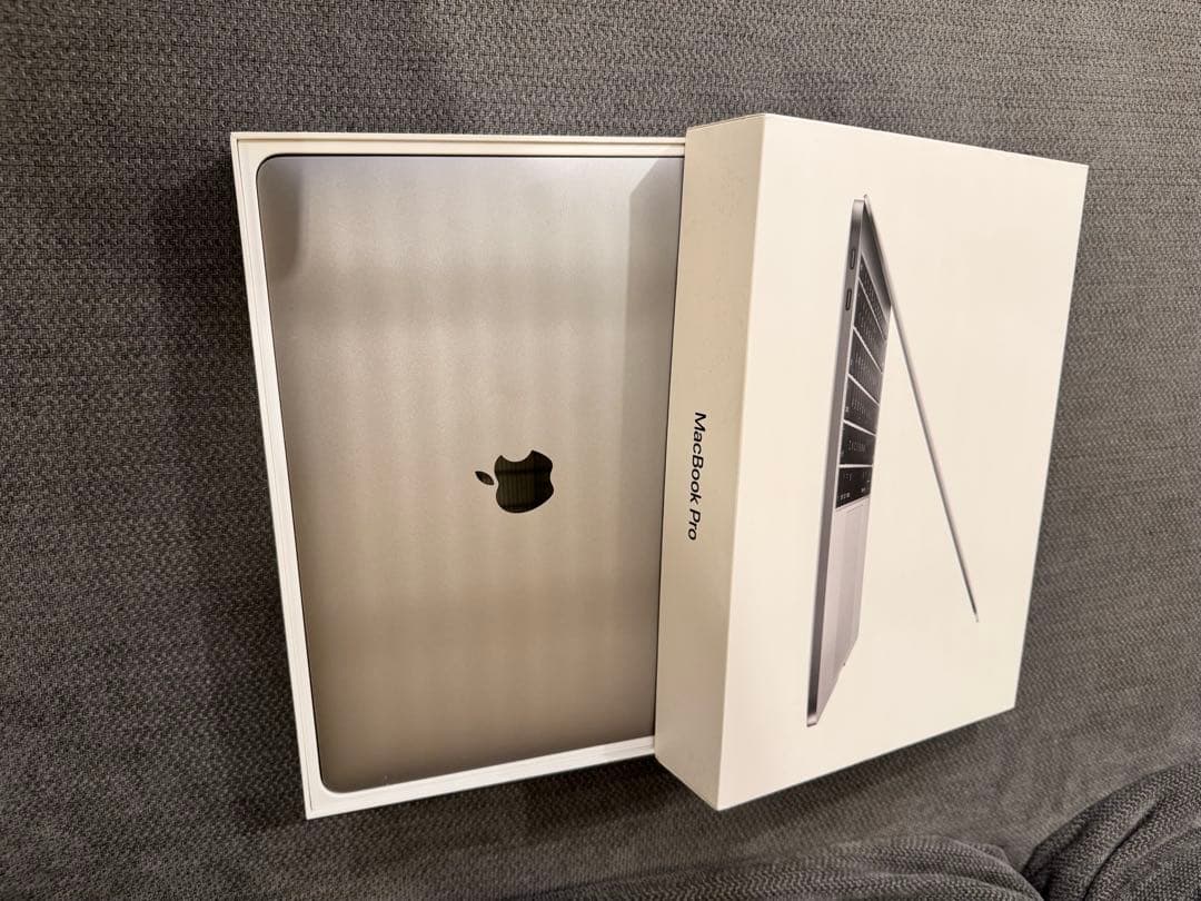 MacBook Pro 13インチ 本体 元箱付き MacBook Pro Apple 13インチ A2159 2019 元箱のみ 中古品 11-7