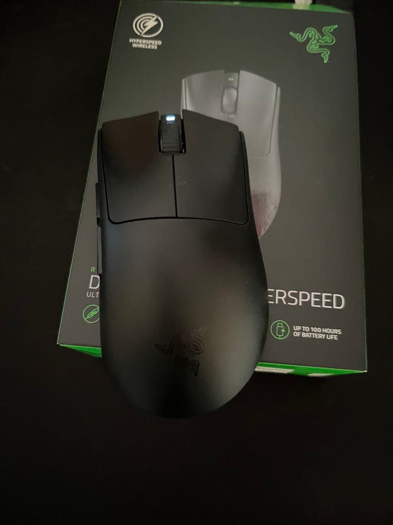 a*w様 Razer DeathAdder V3 Hyperspeed ワイヤレ 重さ約55gのeスポーツ向けワイヤレスマウス「Razer DeathAdder V3