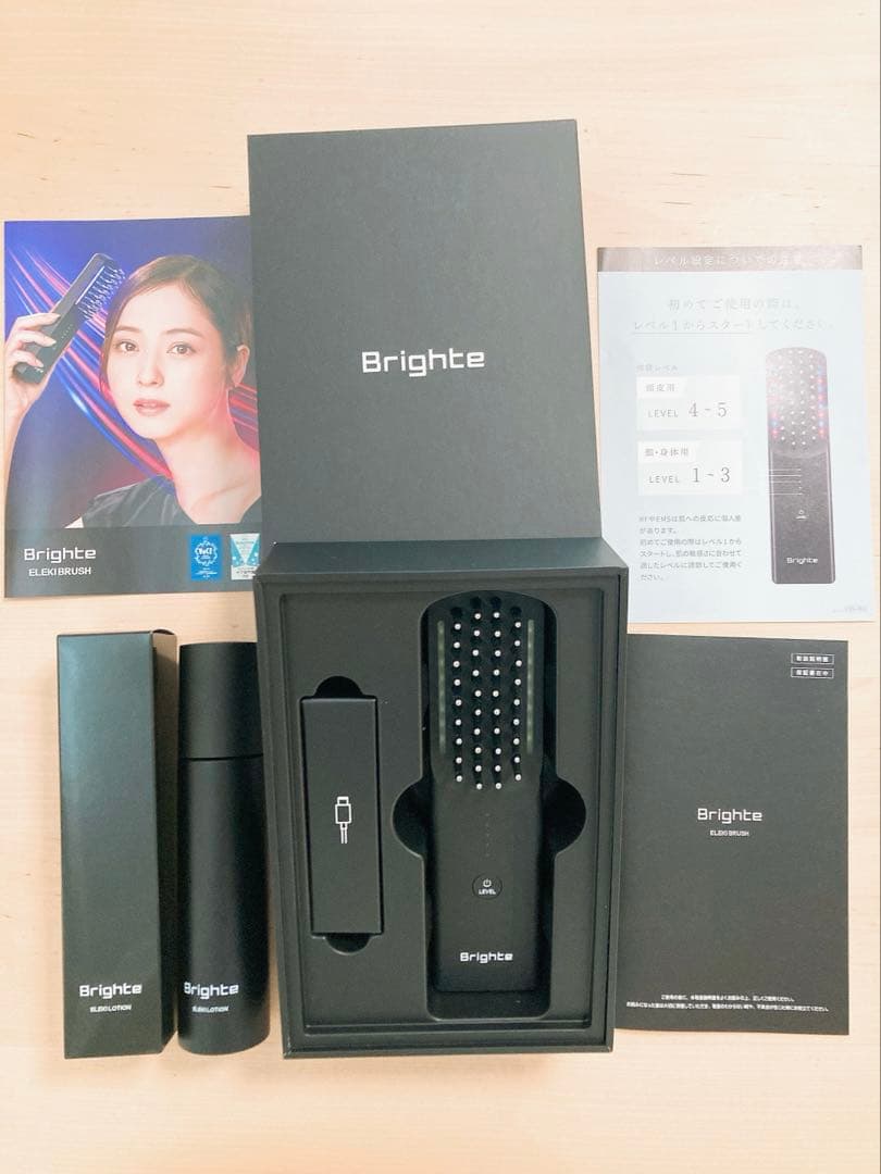 Brighte ELEKI BRUSH 美顔器 ブライトエレキブラシ　ローション Amazon | [佐々木希 アンバサダー 美顔器] Brighte(ブライト) ELEKI