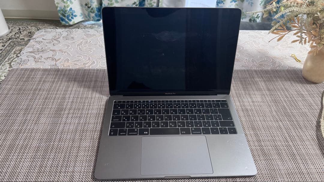 t*n様 MacBook Pro 13インチ 2017 32GB 256GB ジ Amazon.co.jp: 【整備済み品】 Apple MacBook Pro 2017, Thunderbolt
