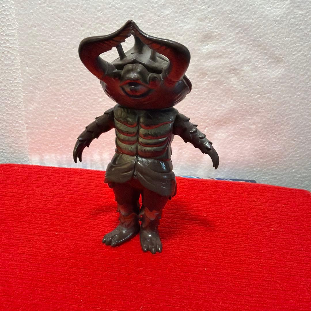 ウルトラマン 怪獣 ソフビ10対まとめ レトロ - メルカリ