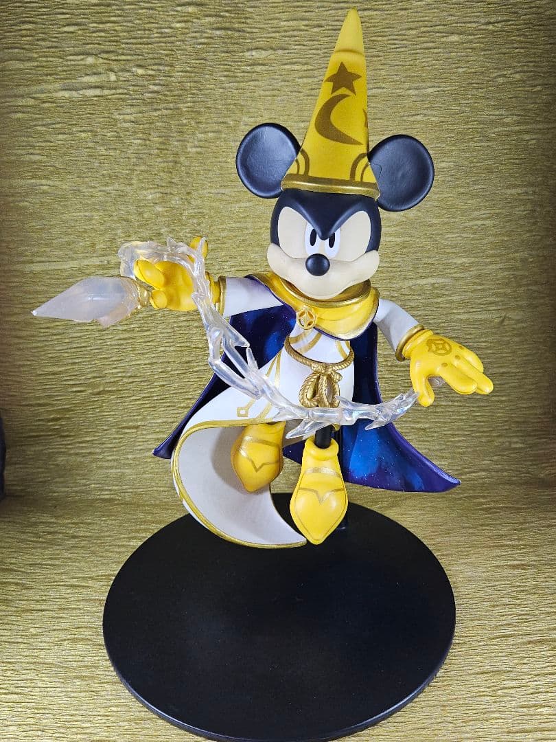 ミッキーマウス 魔法使い フィギュア　ビッグ　大きい 限定】ディズニーショーケース ファンタジア 魔法使いミッキー80周年