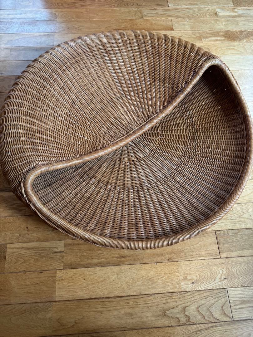 IDEE POD ラタン　座椅子 POD｜スツール｜IDEE SHOP Online