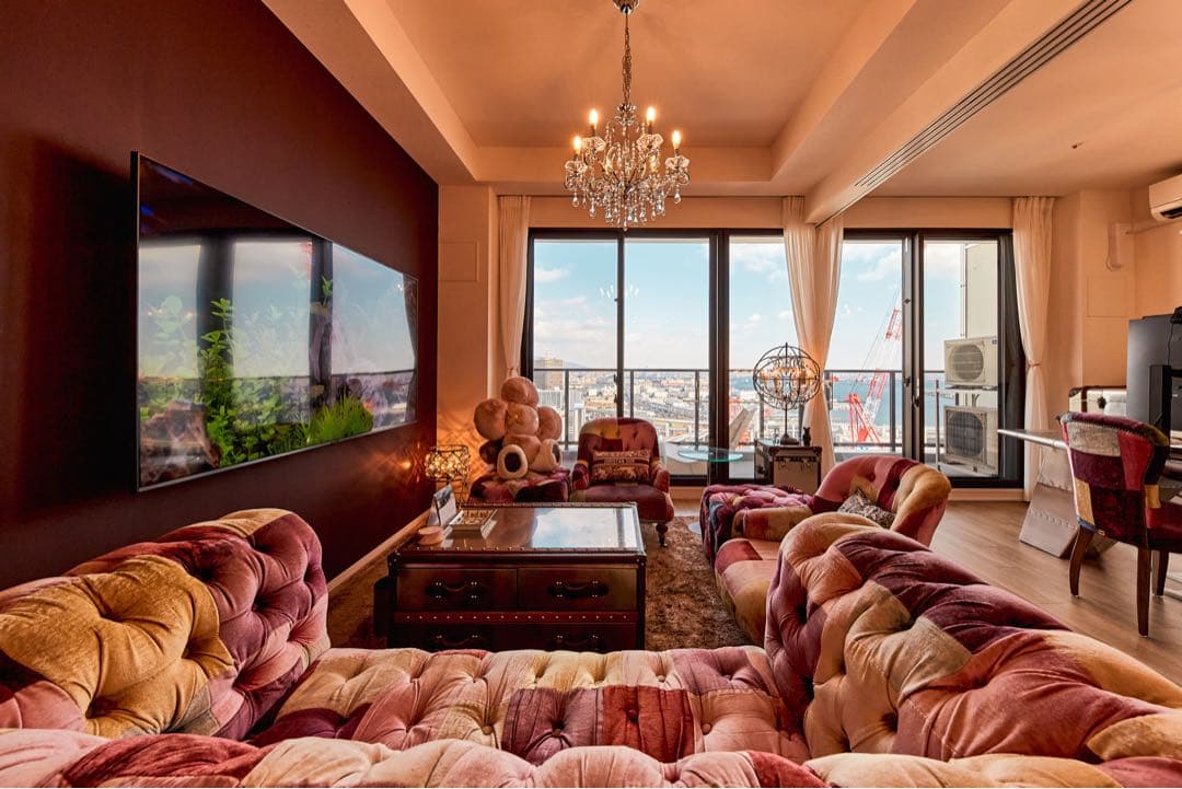 HALO】パリストランク サイドテーブル HIKAKIN - メルカリ