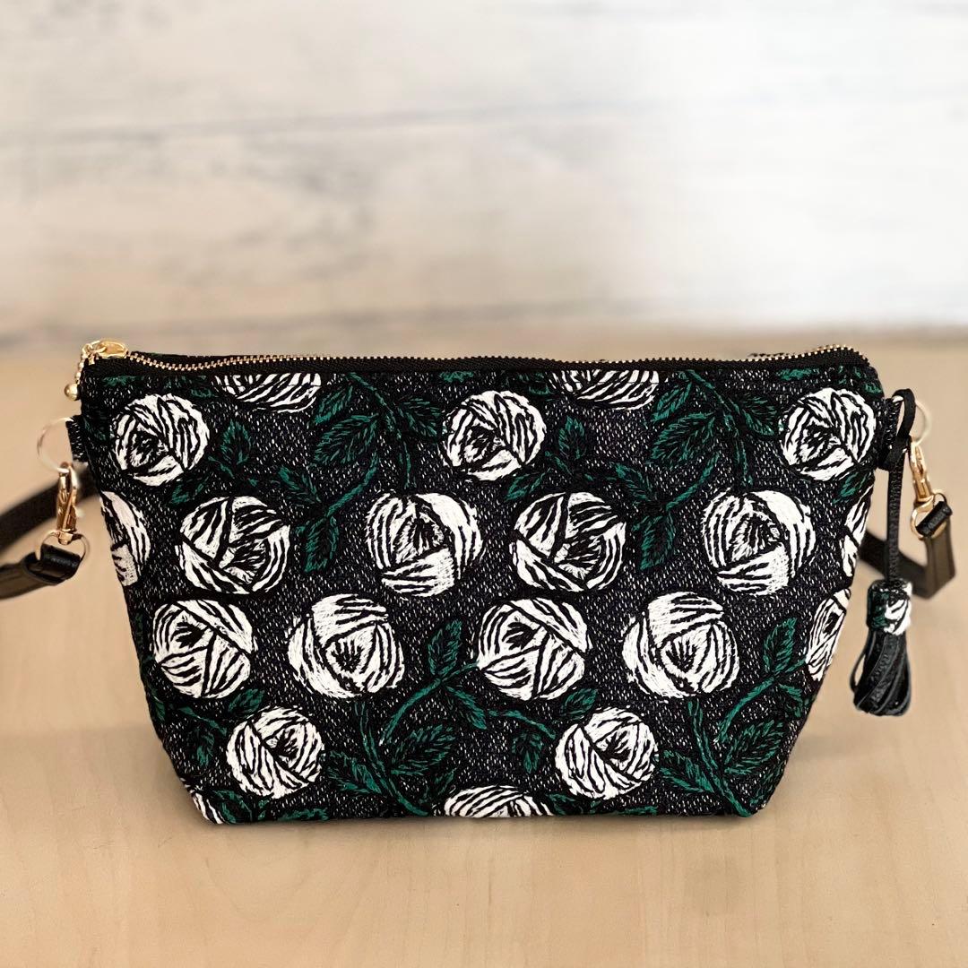 ミナペルホネン rosy navyショルダーバッグMB512-151