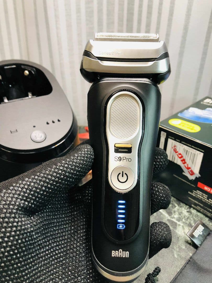 【美品】BRAUN シリーズ9 Pro 9450cc -Vメンズ電気シェーバー