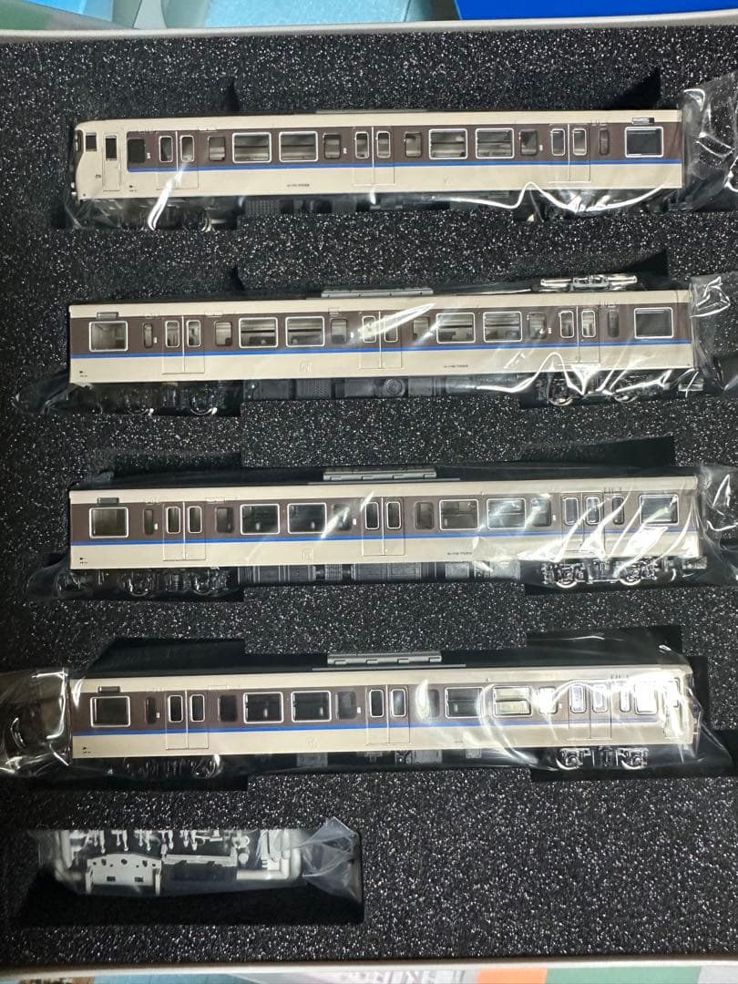 JR113系7000番台 基本4両編成セット - メルカリ
