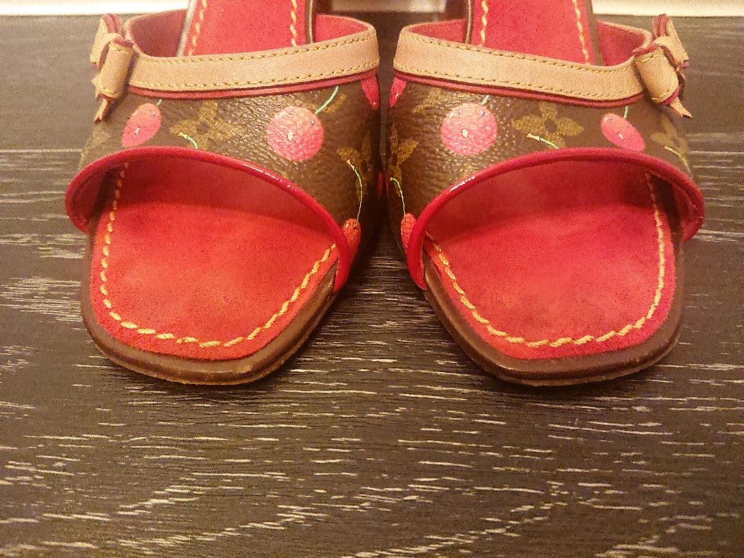 LOUIS VUITTON モノグラム 村上隆コラボ チェリー ミュールサンダル