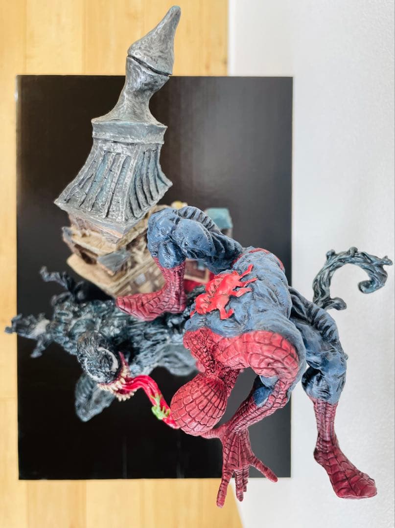 スパイダーマン VS ヴェノム スタチュー 岩倉圭二 原型 - メルカリ