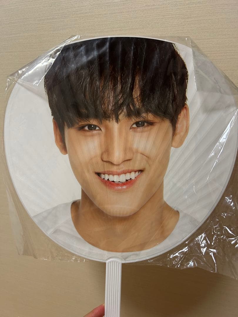 うちわ seventeen ミンギュ 2016 - メルカリ