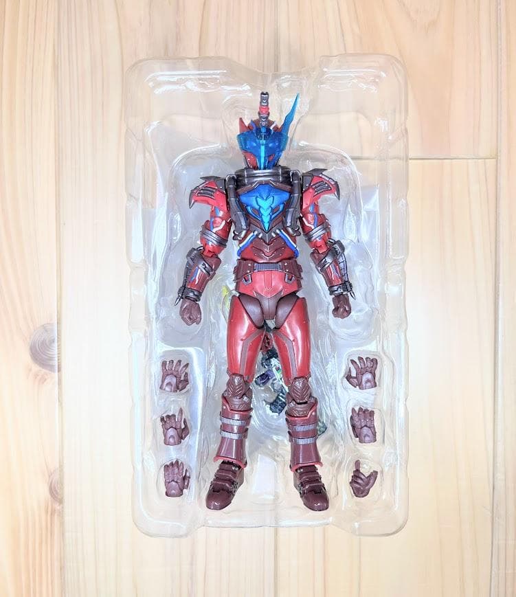 【美品】　S.H.Figuarts　ブラッドスターク 仮面ライダービルド