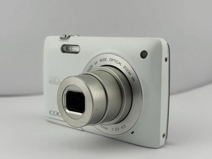 ☆極上品☆ ニコン NIKON COOLPIX S4300 シェルホワイト